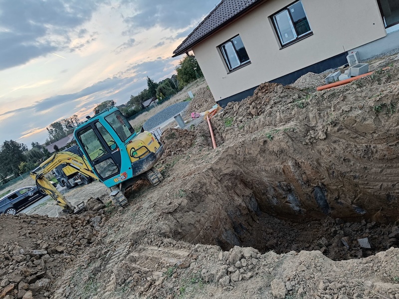 Výkop pro akumulační nádrž