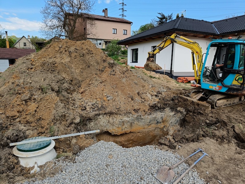 Výkop pro akumulační nádrž Plzeň